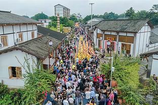 意媒：弗拉霍维奇想留队，但可能不满意尤文的分摊年薪续约报价